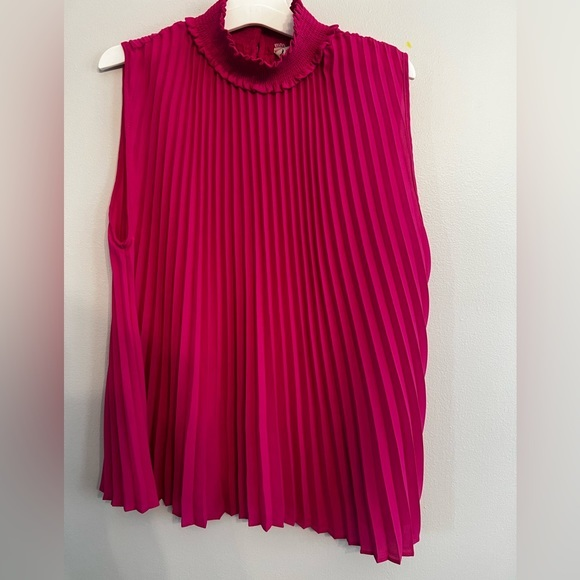 Nanette Lepore Crepe Chiffon Pleated Blouse Fuschia With Stretch‎ Collar Large - Picture 1 of 3